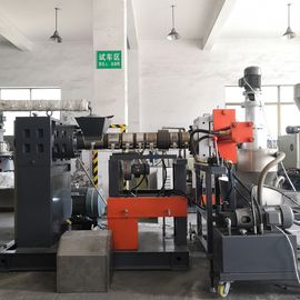 Przemysłowa maszyna do recyklingu odpadów z tworzyw sztucznych PP PE Przetwarzanie mokrej folii Dostosowany kolor